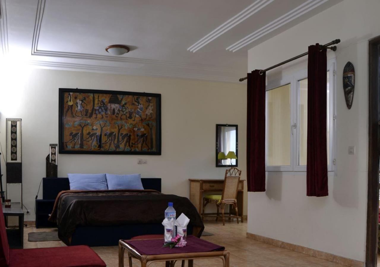 Cocobeach-Hotel Ломе Екстериор снимка