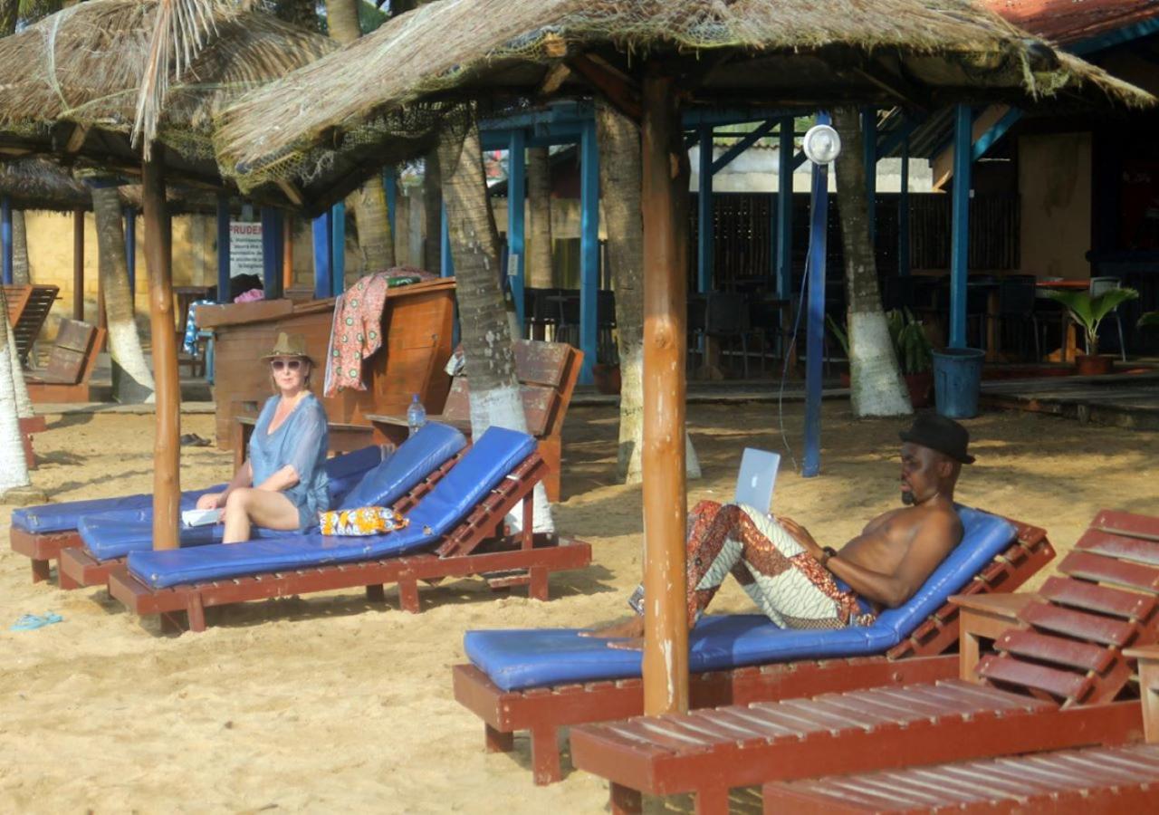 Cocobeach-Hotel Ломе Екстериор снимка